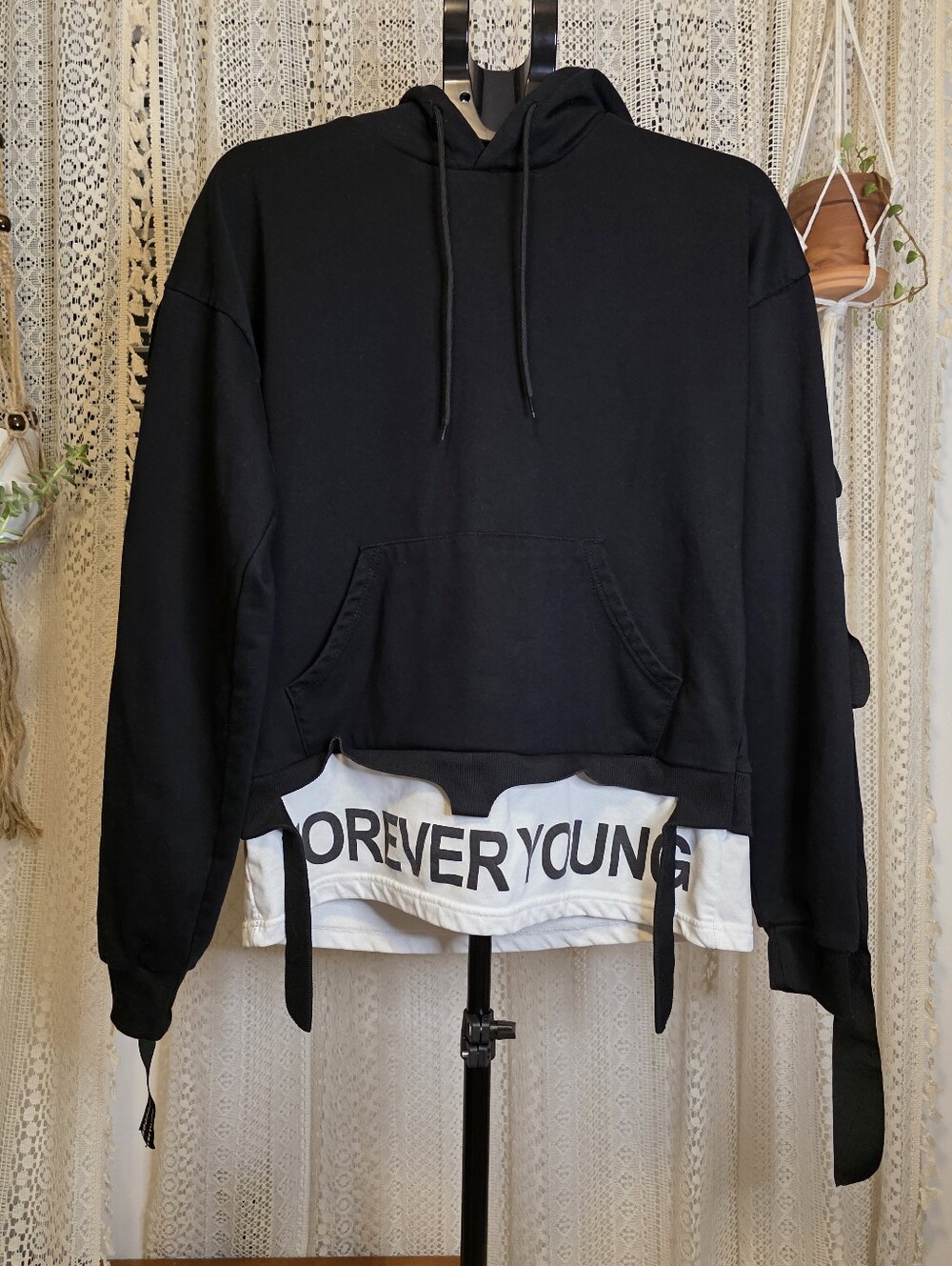 FY-YOUNG Forever Young Black Graphic Layered Hoodie Streetwear Size M Excellent